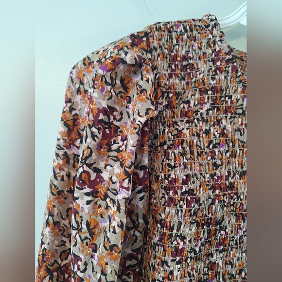 EVEREVE Margaret Floral Smocked Blouse Sz Small - Picture 8 of 13